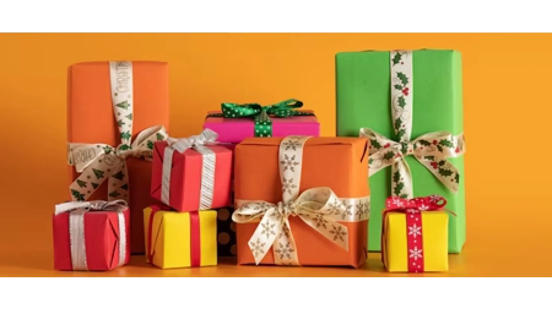 https://www.pakistangiftshub.com/image/cache/catalog/banners/category-images/top-10-mothers-day-gifts-ideas-pakistan-1920x1080.webp