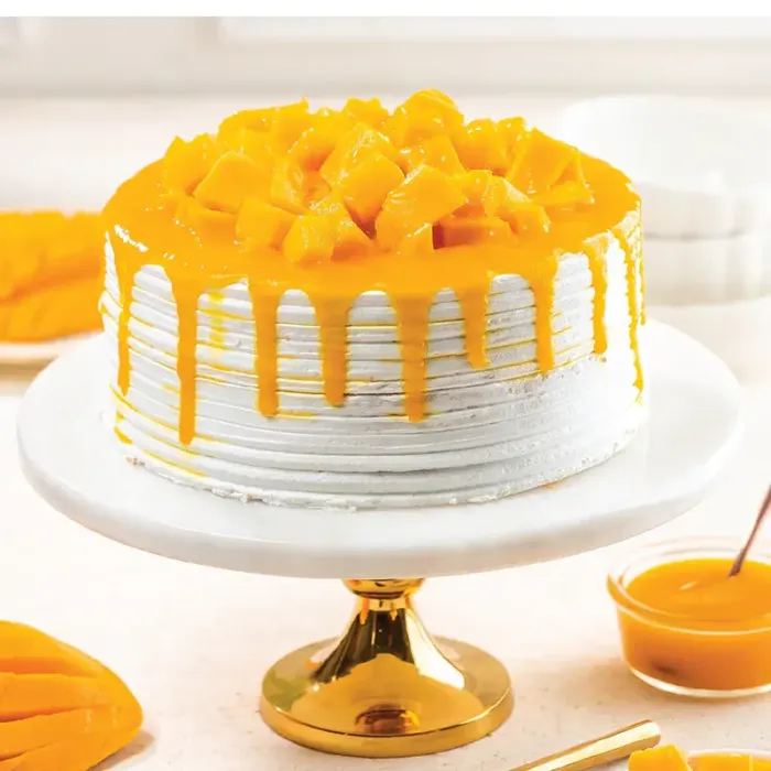 Mango Delight: Fresh Mango & Vanilla Sponge Cake Mango Delight: Fresh Mango & Vanilla Sponge Cake