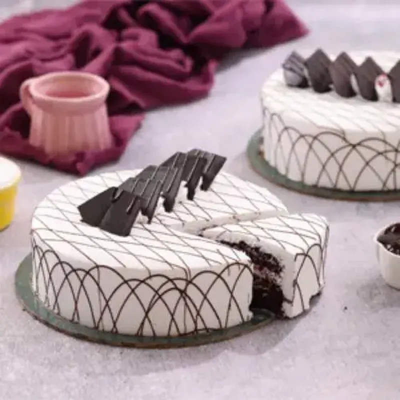 Classic Black Forest Cake by Hobnob