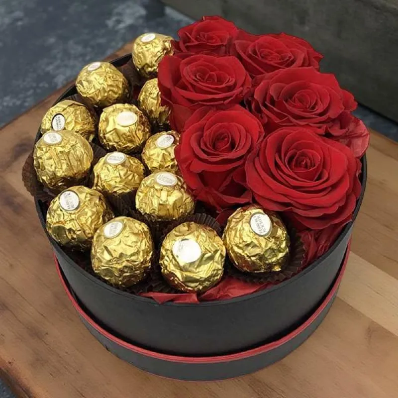 Ferrero Imported Roses Box